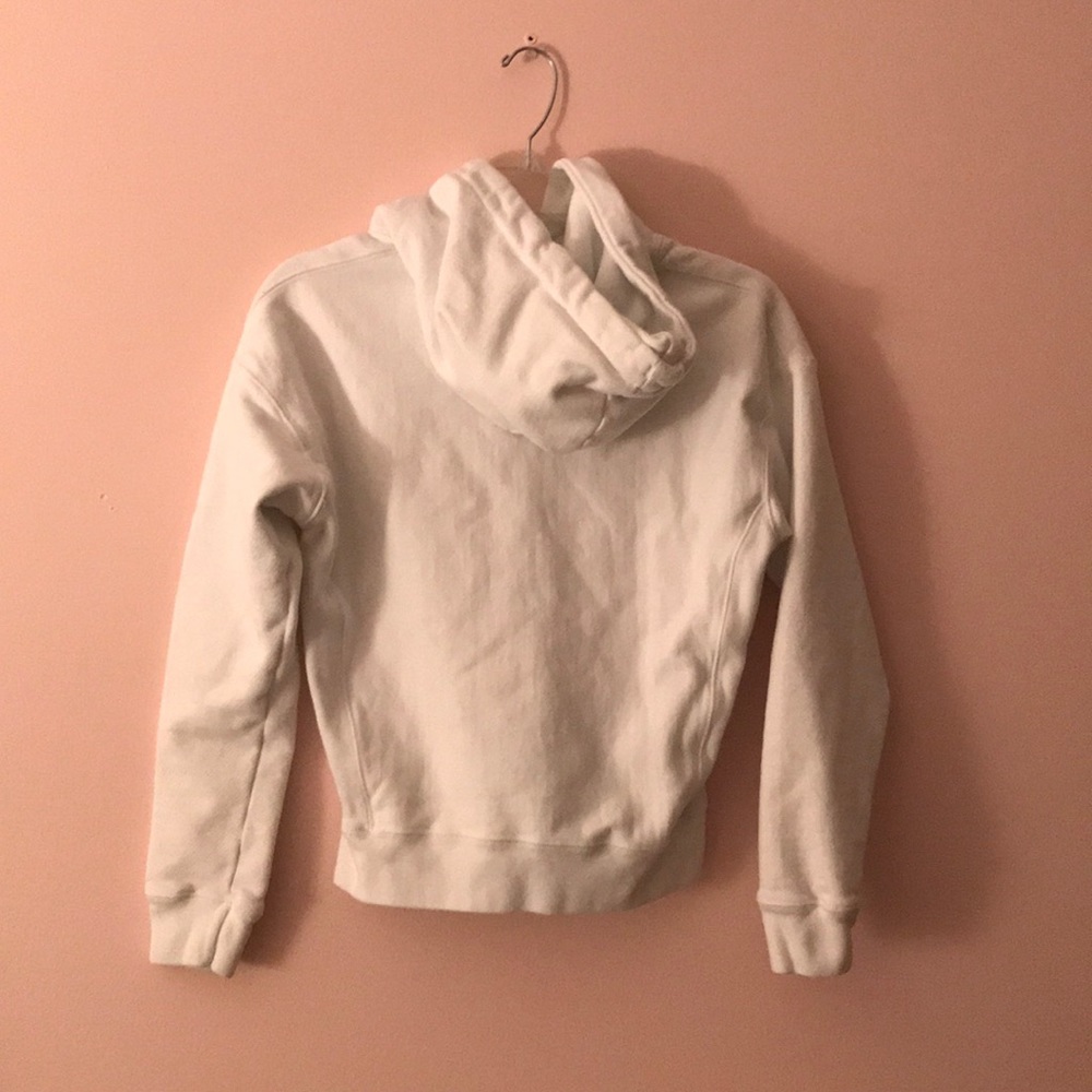 White Champion sweatshirt - Picture 2 of 3